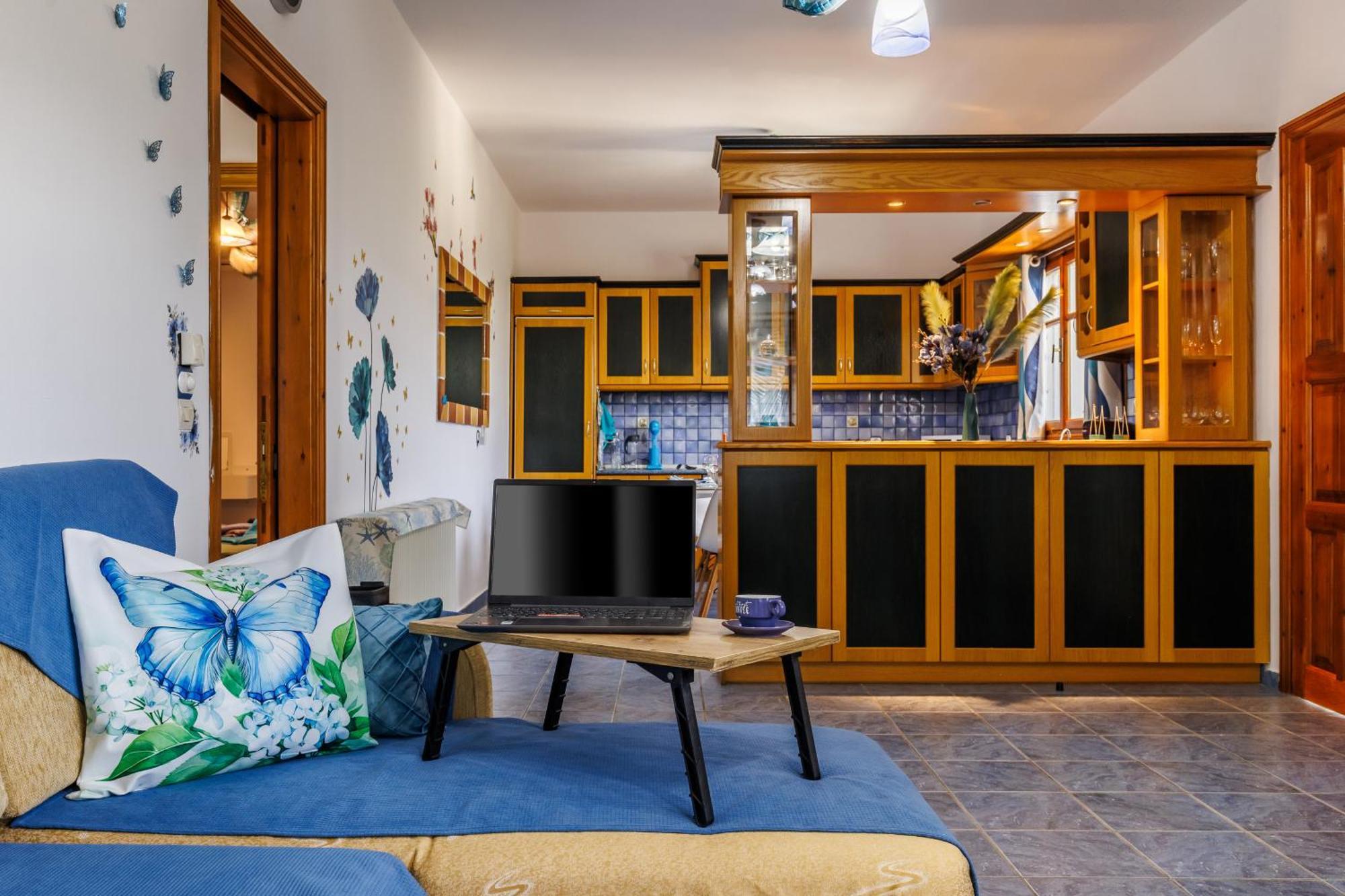 Blue Butterfly Apartment Скопелос Екстериор снимка